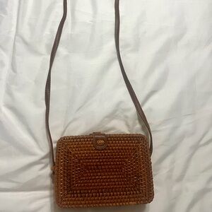 Elegant Tan Woven Crossbody Bag